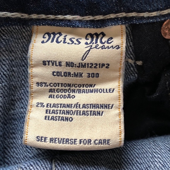 Miss Me Capris - Picture 7 of 8